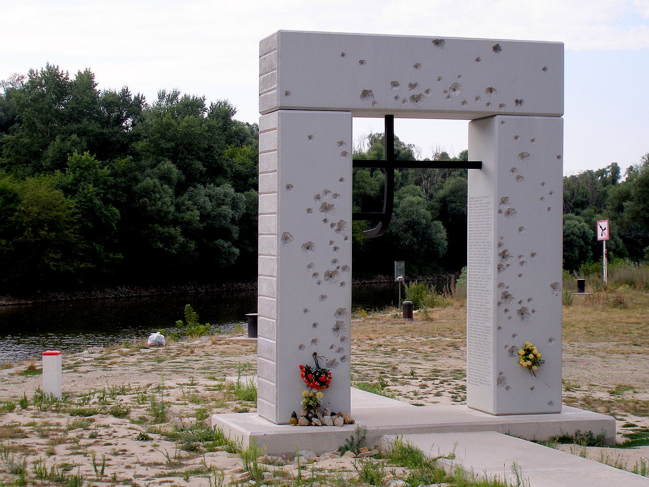Pomnk obetiam komunizmu, Bratislava / Autor: Jozef Kotuli / Zdroj: Wikipedia